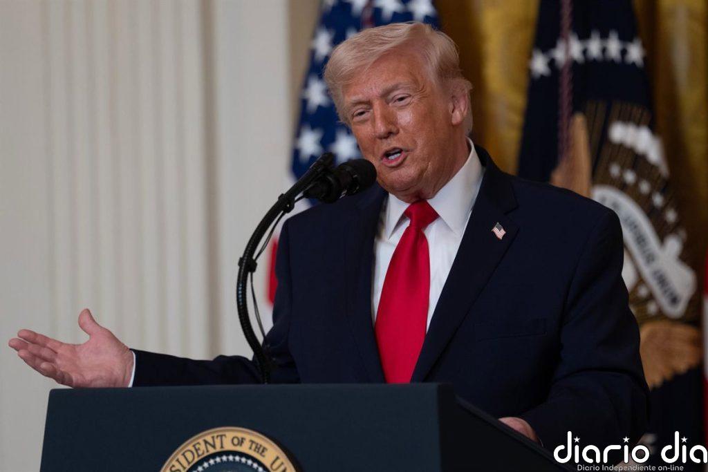 Trump dice que el Ejército de EEUU ha bombardeado la isla de Jark, uno de los epicentros petroleros de Irán