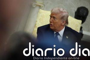 Trump plantea que EEUU escolte a petroleros en el estrecho de Ormuz para "garantizar" el "libre flujo de energía"