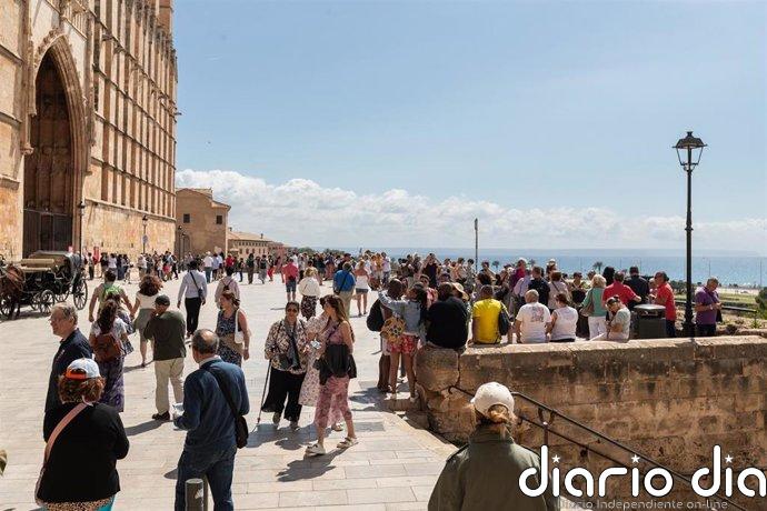 Turistas internacionales en Baleares: el año comienza con un descenso del 8,8% en las llegadas