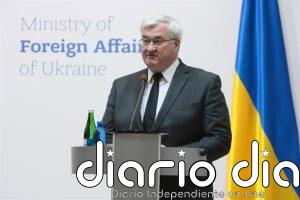 Ucrania acusa a Hungría de tomar como "rehenes" a siete empleados de un banco ucraniano en Budapest