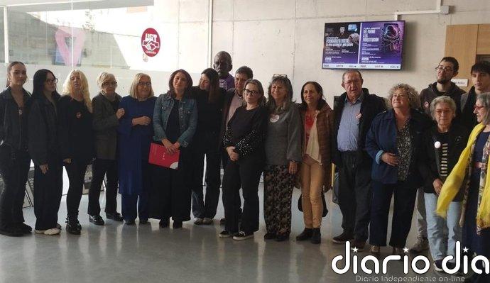 UGT acoge en Granada la exposición 'Pornografía digital: no eres suscriptor, eres putero'