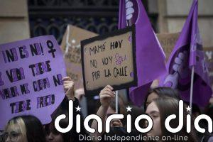 Un 40% de mujeres en España se sienten poco o nada seguras caminando solas por la noche, frente al 19% de hombres