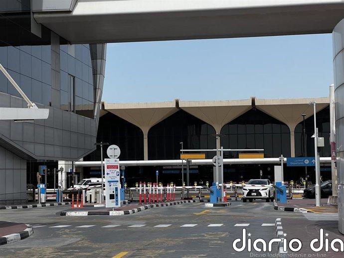 Un ataque con drones provoca un incendio cerca del Aeropuerto de Dubái