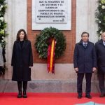 Un homenaje en Sol y ofrendas florales en distintos puntos de Madrid recuerdan un año más a las víctimas del 11M