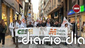 Una manifestación en Alicante exige un Estatuto Marco propio para los facultativos: "Somos médicos, no esclavos"