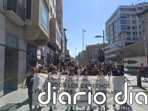 Una manifestación en Pamplona llama a "cerrar filas frente al racismo" y advierte de la "extensión de discursos de odio"