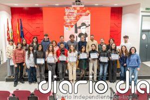 Valvanera Alonso, Isabella Coto, Ángela Pérez, Ayah Moahamed e Israe Jarmoun ganan la Olimpiada Filosofía riojana