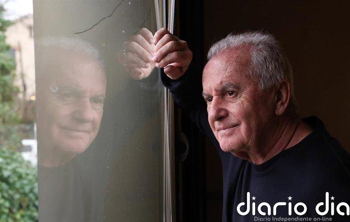 Víctor Manuel destaca a Andalucía como "el lugar con más artistas por centímetro" antes de actuar en Málaga y Sevilla