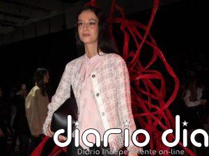 Victoria Federica, abrumada, juega al ratón y al gato con la prensa en su impactante aparición en la MBFW Madrid