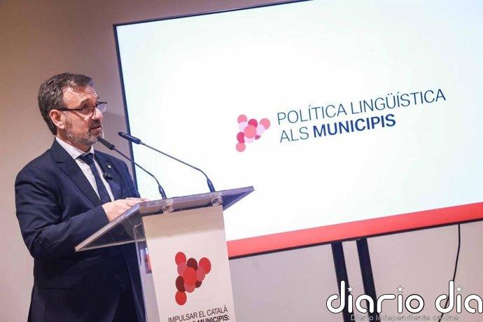 Vila defiende que la lengua catalana "necesita una política lingüística municipal activa"