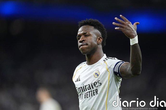 Vinícius Júnior sonríe por fin en un derbi