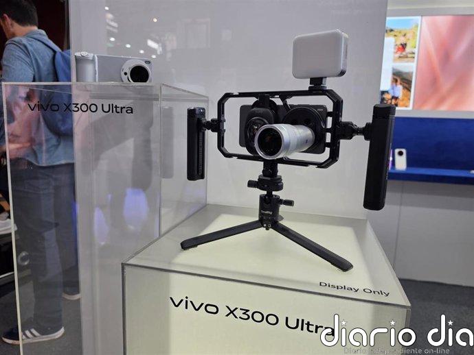 vivo presenta su nuevo 'smartphone' X300 Ultra con el teleobjetivo Externder Gen 2, enfocado en la grabación profesional