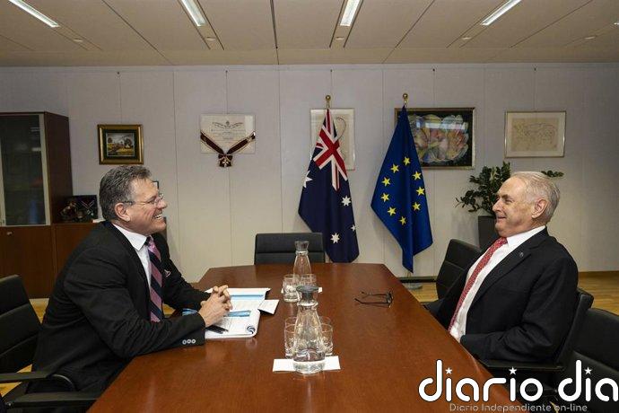 Von der Leyen aborda los "últimos detalles" del acuerdo comercial con Australia en su viaje a Canberra