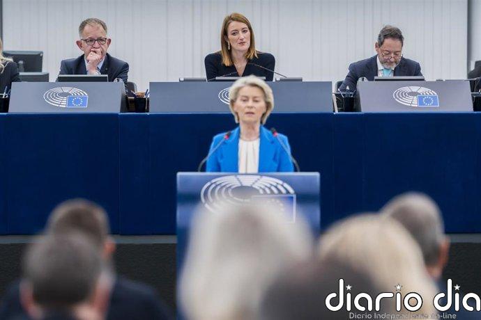 Von der Leyen dice ahora que la UE "siempre defenderá" el orden internacional