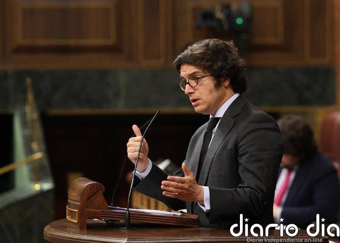 Vox insiste en culpar al PP de "la guerra sucia" de los críticos y cree que buscan "sabotear" los pactos en CCAA