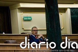 Vox quita a Ortega Smith de la Diputación Permanente del Congreso y de las comisiones de Justicia e Interior