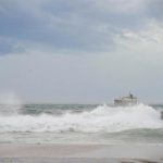 Abril empieza con 4 CCAA en aviso por viento y olas, y Canarias con calima