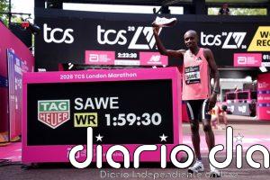 Adidas celebra en la Bolsa de Fráncfort el histórico éxito de sus atletas en el maratón de Londres