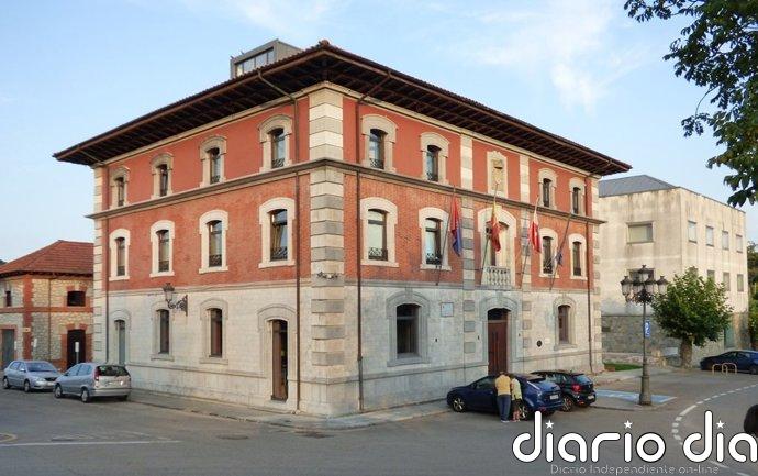 Agredidos dos policías locales al intervenir en una pelea en la Feria de Abril de Solares