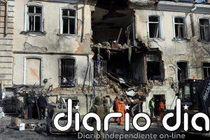 Al menos 15 muertos y casi un centenar de heridos en ataques rusos contra Kiev y otras dos ciudades ucranianas