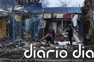 Al menos cinco muertos y una decena de heridos en una nueva jornada de ataques cruzados entre Rusia y Ucrania