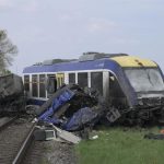 Al menos un muerto y 21 heridos tras chocar un tren con un camión en un paso a nivel en Eslovaquia