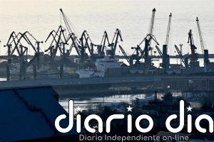 Al menos un muerto y otro herido en un ataque ucraniano que incendia el puerto de Tuapsé, en el suroeste ruso