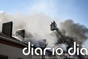 Al menos un muerto y seis heridos en nuevos ataques rusos contra el este y el centro de Ucrania