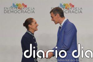 Albares entrega en persona a Sheinbaum la invitación para que asista a la Cumbre Iberoamericana en Madrid