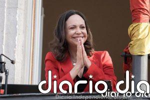 Albares lamenta que María Corina Machado haya venido como "líder ideológica" después de que España le ofreció refugio