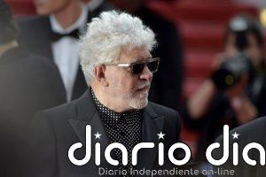 Almodóvar celebra el "insólito" éxito español en Cannes: "Es un día de celebración y muestra el buen estado del cine"