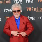 Almodóvar ensalza al cine en los Premis RNE Sant Jordi: "No concibo mi vida sin hacer películas"