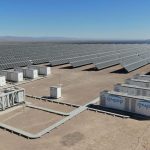 América Latina acelera la generación de energía solar y eólica