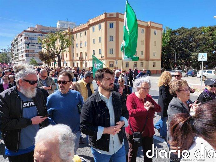Andalucistas afean la "degradación" de la sanidad pública y se unen a la concentración de Mareas Blancas en Cádiz