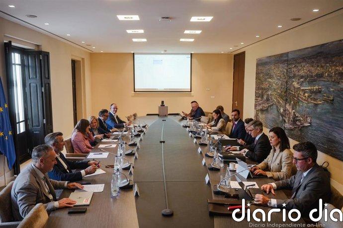 APM Terminals amplía hasta 2049 su concesión en el Puerto de València e invertirá 10,4 millones en una central eléctrica