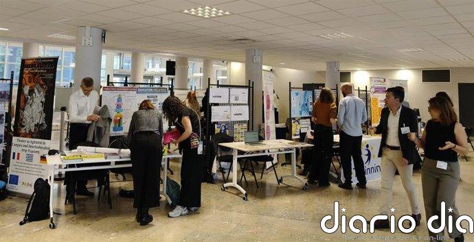 Asturias presenta su modelo de coeducación en el Salón de Innovación Educativa de Lyon