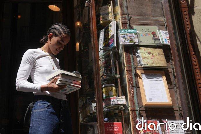Autores y lectores vuelven a reunirse en Barcelona en el "sueño" de Sant Jordi
