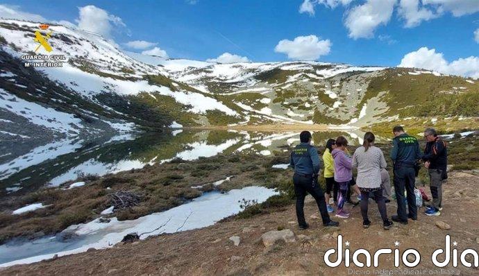 Auxiliada y evacuada una mujer de 80 años al sufrir un síncope en la Laguna de Cebollera (Soria)