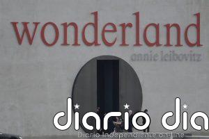 Avilés organiza viajes gratuitos para visitar exposiciones de Annie Leibovitz y Yoko Ono en A Coruña y León