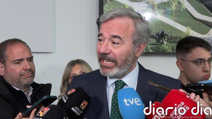 Azcón, convencido de que las negociaciones con Vox "se van a acelerar en las próximas semanas"