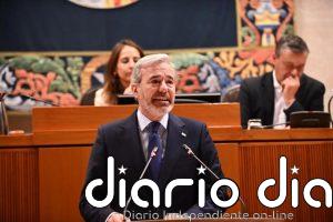 Azcón dice que la prioridad nacional es "fácil de entender" y la vincula al arraigo