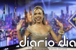 Bad Gyal redefine el color 'nude' en 'El Hormiguero' con un vestido que manifiesta una sensualidad pulida