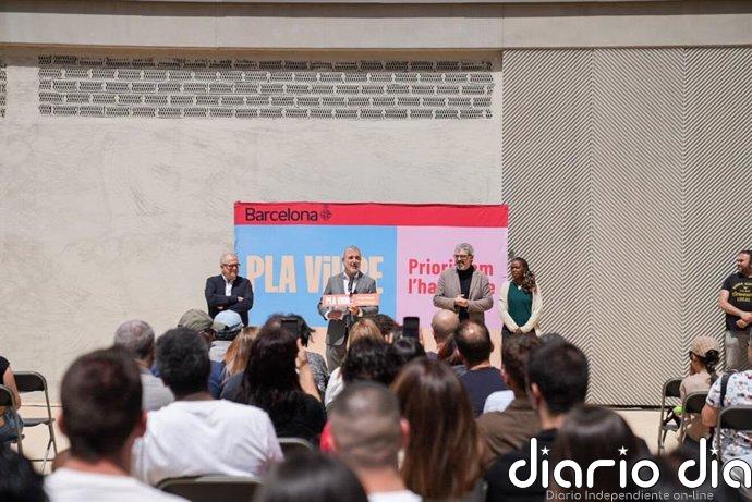 Barcelona entrega las primeras 60 viviendas de alquiler asequible de la Illa Acer