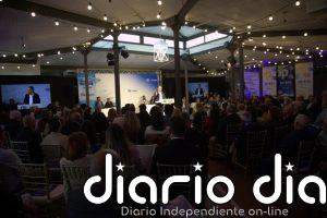 Bendodo: A Montero "le falta campaña" para explicar "los casos de corrupción "que le rodean y le pisan los talones"