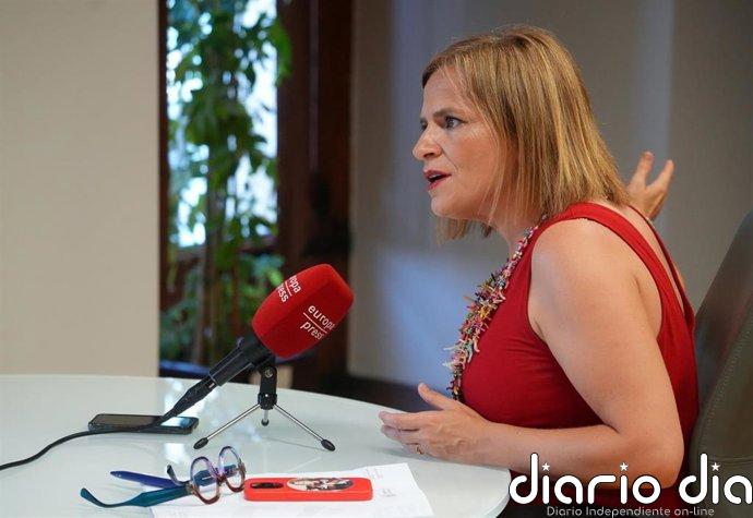 Bernabé afea el "negacionismo lingüístico" de Catalá y dice que València es "con e abierta como la ciudad"