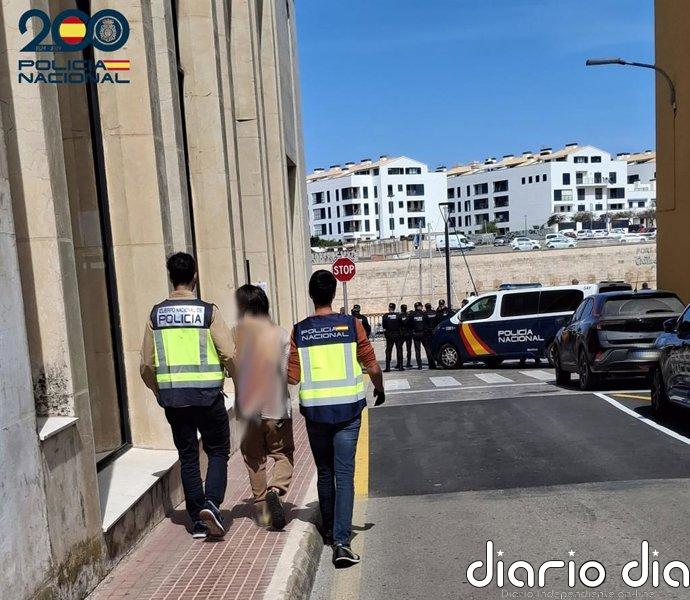 Brutal paliza en Ciutadella: un hombre acaba malherido y con el rostro acribillado a perdigonazos