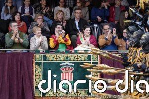 Cano destaca el valor turístico y cultural de las Fiestas de Moros y Cristianos": "Nos abren al mundo"