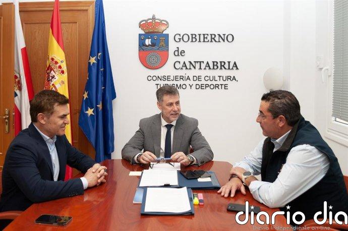 Cantabria y Lanzarote trabajan para que la ruta aérea de Binter sea anual