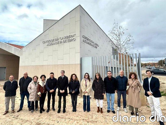 Capellán y Arraiz visitan el Centro de Día de Aldeanueva de Ebro que contará con 30 plazas