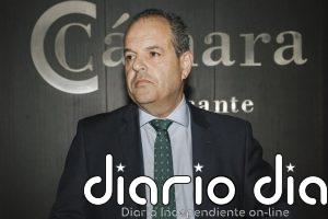 Carlos Baño traslada a la Diputación de Alicante que quiere comparecer en la comisión de investigación del bono comercio